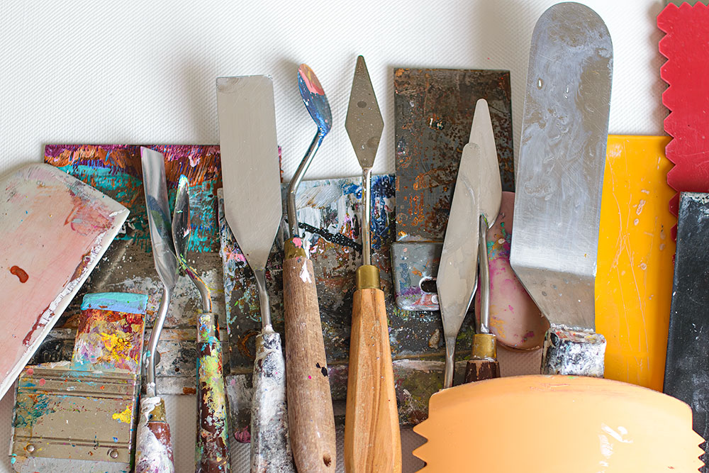 Maleknive spartler og paletknive til at lave malerier